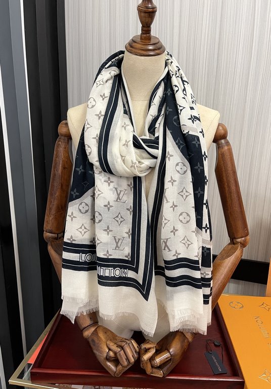 New LV 2023 latest models   top design is too beautiful, truly awesome   [double-sided ring velvet long scarf]    physical genuinely beautiful   shawl with prints      regardless of the design of the airbrush are very in