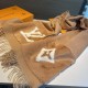 LV new shawl scarf, continue the winter classic   cashmere embellished with rabbit fur P pocket, inlaid Monogram pattern more noble, long fringe for the large L letter and Monogram floral edging. 190 x 46.cm Pocket rabbi