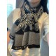 Original quality Royal hall of fame superb donkey! Autumn and winter counter in the sale of top cashmere knitted scarf. With exquisite simple pattern combination of classic LV pattern beautiful to the extreme really on t