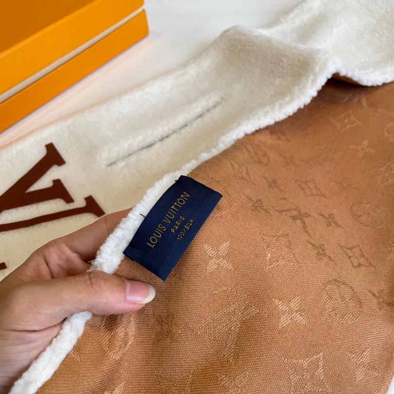 New shipments]   LV Shearling Teddy Scarf Fall and winter coat good friend! The latest models,, put out a small amount of basically empty seconds, this time to grab grab, super versatile, 110  17cm. lamb wool short fur s