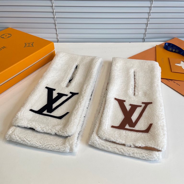 New shipments]   LV Shearling Teddy Scarf Fall and winter coat good friend! The latest models,, put out a small amount of basically empty seconds, this time to grab grab, super versatile, 110  17cm. lamb wool short fur s