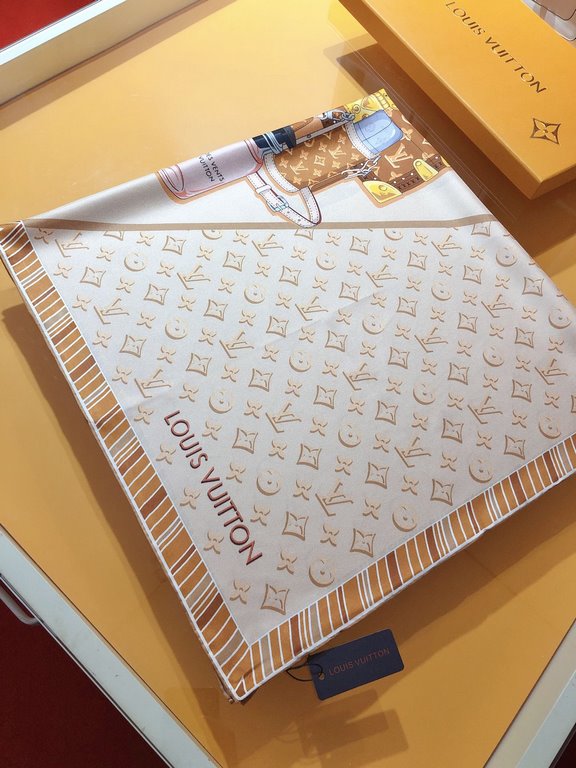 SLV2316 Original Lv [FALL FOR YOU] 90cm version, the square scarf celebrates 168 years of Louis Vuitton heritage with a Monogram pattern depicting Louis Vuitton's iconic and on-trend designs on top of the V logo.The LV V