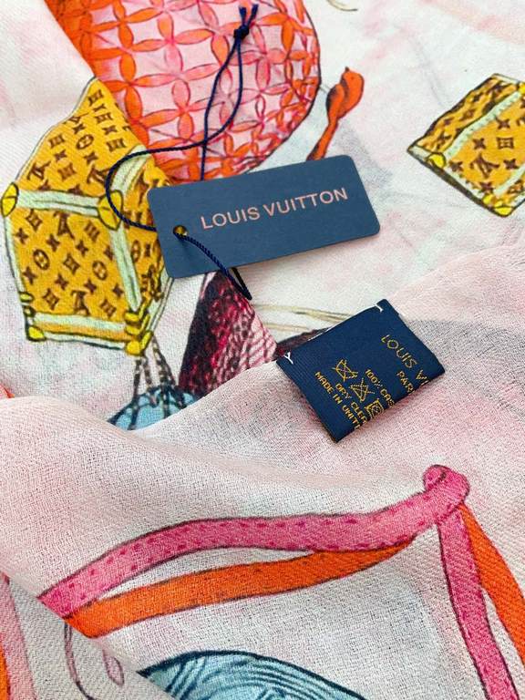 Price   new on   counter synchronization   LV new [hot air balloon   long scarf] to attention gesture about the Louis Vuitton bloodline of the spirit of travel and the pattern of fusion of the Monogram elements come toge