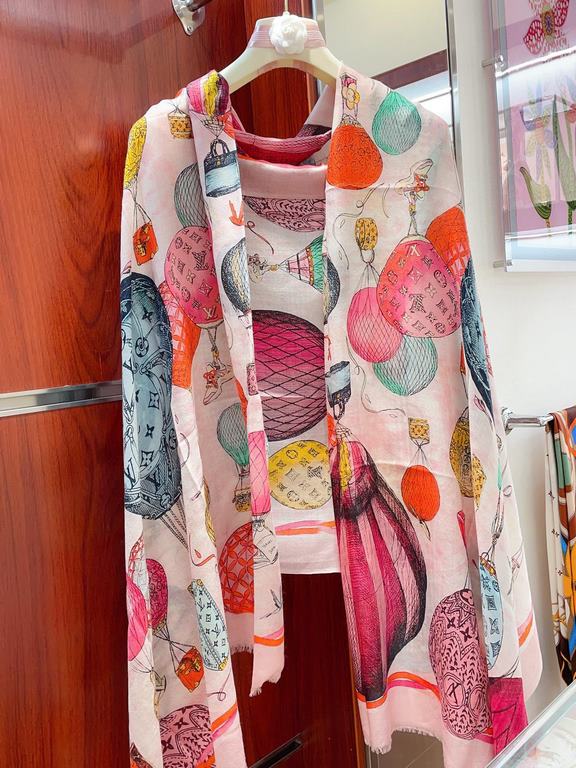 Price   new on   counter synchronization   LV new [hot air balloon   long scarf] to attention gesture about the Louis Vuitton bloodline of the spirit of travel and the pattern of fusion of the Monogram elements come toge