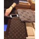 Lv home. [khaki color]  bullish goods   this I am also picky to the extreme ~ is to let you around to go to the counter   Hong Kong trading company's order, originally early this year to go goods ~ but the trading compan