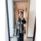 LV counter new, foreign counter special. Scarf shawl, luxury atmosphere small qualifications   exquisite all the beautiful language used in it is not too much, the fashion mirror badge skillfully combined in the scarf sh