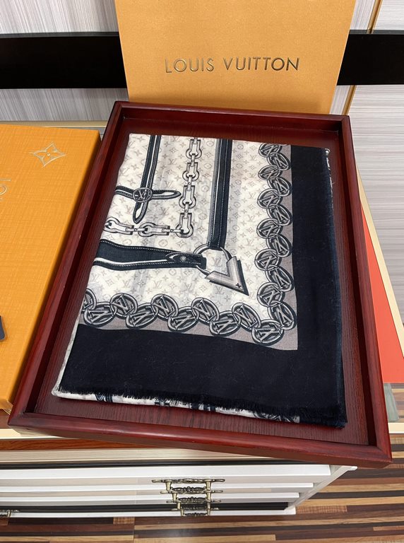 Price on the new LV home 2023 latest models   top design is too beautiful, truly awesome   [double-sided 300 support ring velvet long scarf]    physical genuinely beautiful   shawl with prints      regardless of the desi