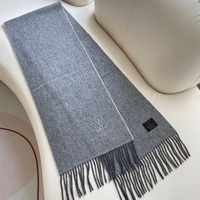 Price Original quality lot! Imperial hall of fame superb donkey! Autumn and winter counter in the sale of top cashmere long scarf. With exquisite simple pattern combination into the classic LV pattern beautiful to the ex