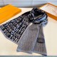 Price LV synchronized counter, high-end cashmere knitted scarf! Can be formal, can be casual, this knitting method is more difficult, and very costly yarn, double-sided color blocking! The process is very difficult! Defi