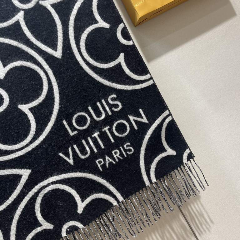 [The quality is super awesome, this price is truly super value to home! LV another fall and winter section scarf, old flower is LV's most fashionable design! The special thing about this section is that the style is Lv's