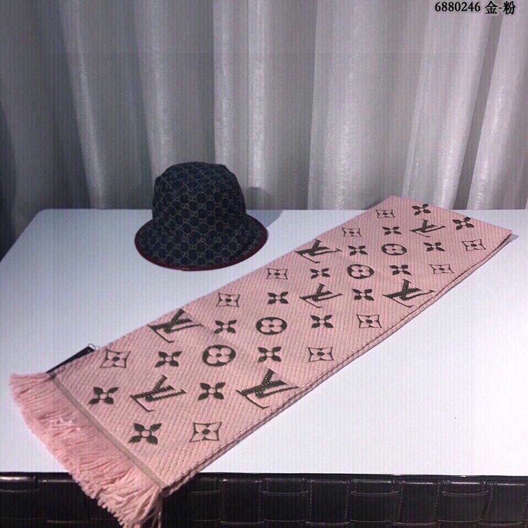 (Gold) LV top quality   physical shooting   LV Tang Yan same pop-up scarf   luxury atmosphere small qualification tone exquisite all the beautiful language used in it is not too much   the use of wool and silk double-lay