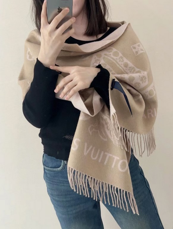 price  Scarf hot new   donkey family new models 『LV Dragon Year special models [Xiang Long double-sided long scarf] senior fashionable spirit!!!! Fashionable and temperament! LV this new year casual wear can be very flav