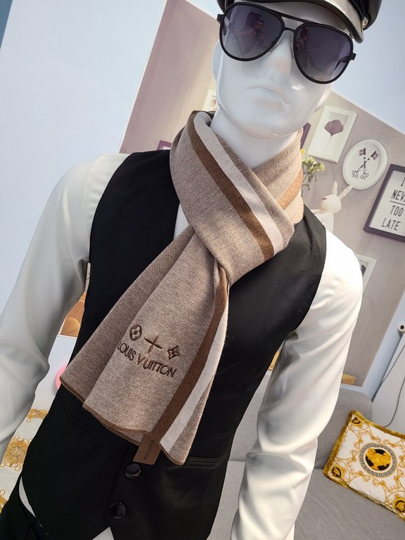 2020LV  Donkey family of men's scarves on the buy and cherish it - men's models are really few, only a few models a year, are export orders so it is more difficult to meet. Men's things are about less but fine, good-look