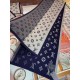 Price [  very stable! Synchronized counter, LV men's high-end cashmere scarf! Can be formal, can be casual, very Classical men's design. This weaving method is more difficult, and very costly yarn, double-sided four colo