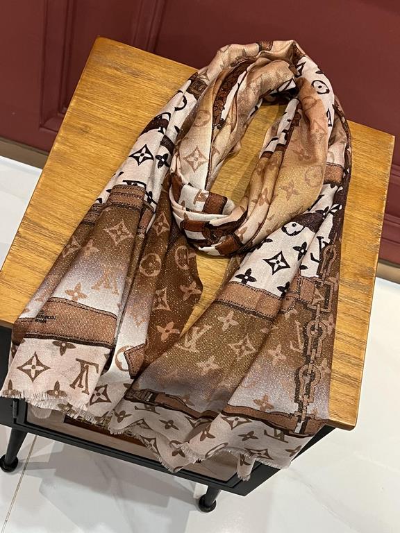 Will glow bright scarf 2023 spring new limited series popping to la LV original single authentic. Early fall staple models. Wear Le Tout Paris long scarf LV bags and the bottom of the logo rich details, more feminine cha