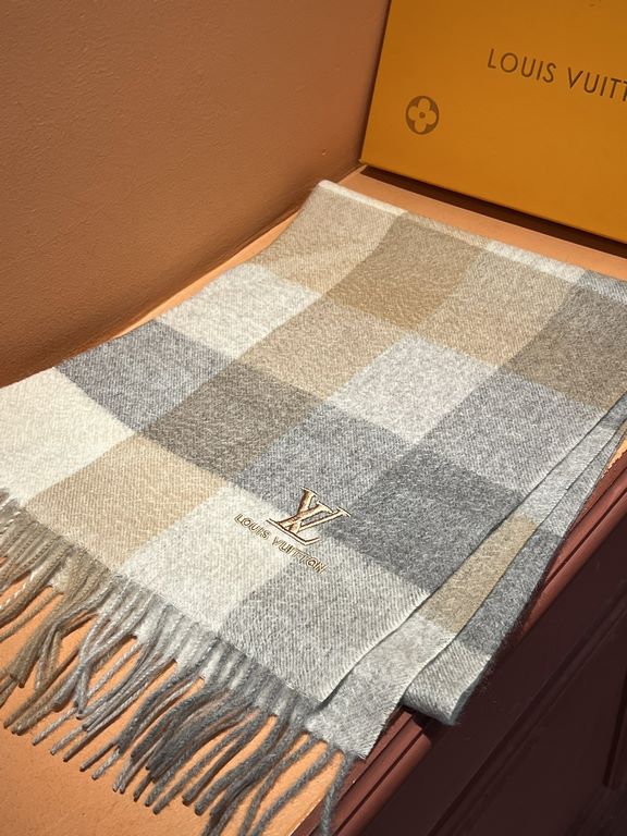 Price   heavy recommended  LV new - couple models cashmere scarf   perfect selection of superior cashmere fibers, time-consuming and exhausting, and then soaked in clear spring water polyester, so that cashmere fibers pr