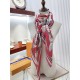 VIP recommended, LV perfect quality   soft . Hand feel are doing very well (design highlights a lot of very heavyweight)   heavyweight official website latest models. Customized grade fabric. Gives the scarf more very ea