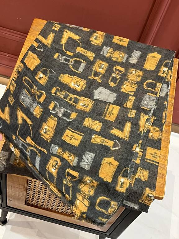 The new Lv print with the classic Monogram pattern and many of Louis Vuitton's signature design elements give this new scarf an enduring fashionable appeal. This scarf will add a touch of sophistication to a classic or t