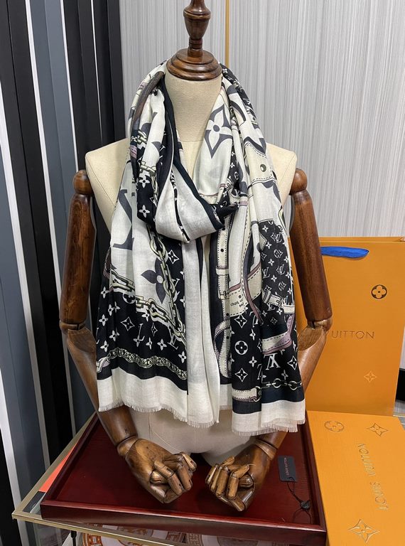 New 2023, LV [300 pcs cashmere long scarf] physical genuinely beautiful   shawl with print   regardless of the design of the airbrush are very in place   details are visible   the entire scarf gives people a big brand au