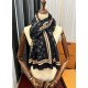 on the new Lv Silver Silk 2023 latest models [melon] shining [coffee] top design is too beautiful, genuinely awesome   [cashmere velvet long scarf]     physical genuinely beautiful   shawl with prints      regardless of 