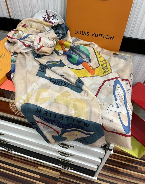 on the new LV2023 latest models, too beautiful to the heart   [L family series of 300 cashmere long scarf] in kind truly beautiful   shawl with print   regardless of the design of the airbrush are very well in place   de