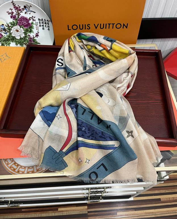 on the new LV2023 latest models, too beautiful to the heart   [L family series of 300 cashmere long scarf] in kind truly beautiful   shawl with print   regardless of the design of the airbrush are very well in place   de