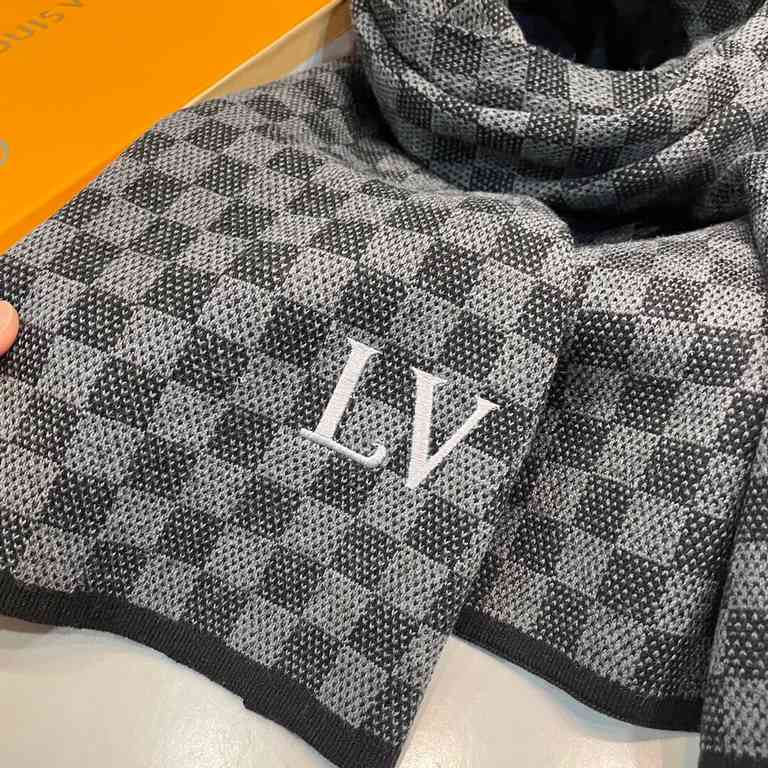 Price Anger push volume of new models   heavy recommended   LV2023 official website the latest models   knitted cashmere material   very warm   soft and skin-friendly, do not tie the neck   the classic plain scarf design