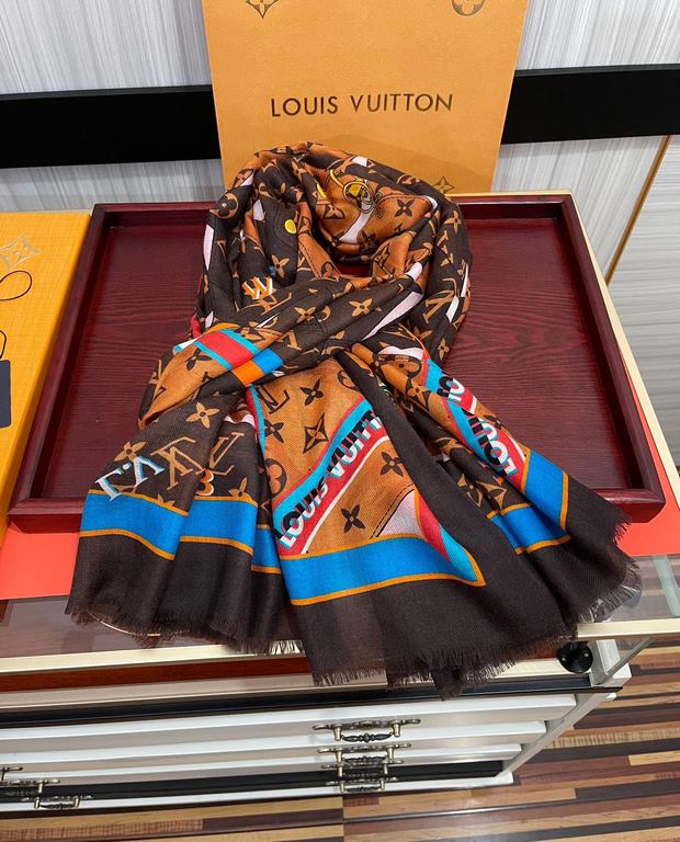 New Lv  the latest models of top high-end design, the physical genuinely beautiful   shawl with prints      regardless of the design of the airbrush are very well in place  details are visible   the entire scarf to give 