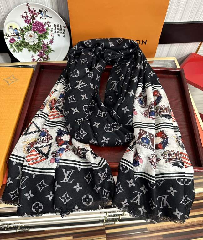 New Lv2024 The latest models   top design is so beautiful, truly awesome   [ring velvet long scarf]    physical genuinely beautiful   shawl with print      regardless of the design of the airbrush are very well in place 