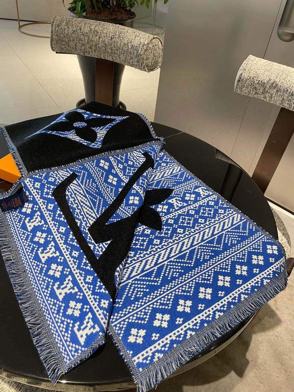 Louis Vuitton LOUIS VUITTONO Counter synchronization, LV fashionable senior high-end wool scarf! Can be formal, can be casual, very fashionable men and women with the same design.LV this weaving method is more difficult,