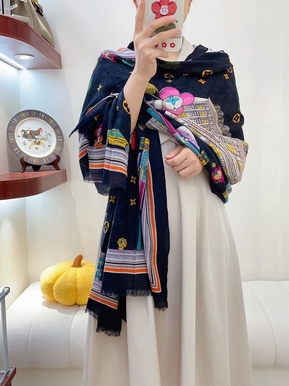 Price   new on   counter synchronization   LV new [Sunflower   long scarf] to attention gesture about the Louis Vuitton bloodline travel spirit and pattern fusion Monogram elements gathered in the center, is the love of 