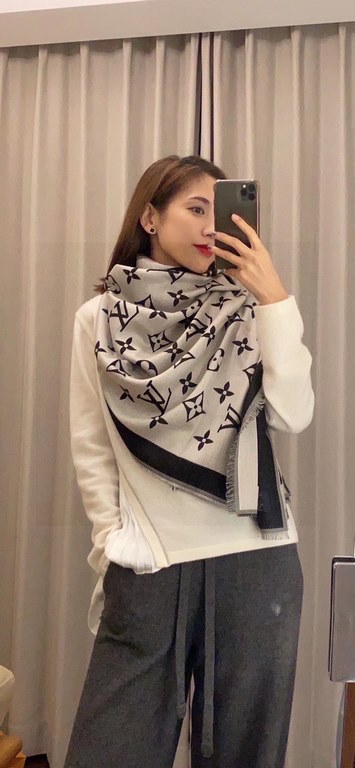 LV jacquard scarf truly awesome  original 11 customized   Miss LV long scarf taken from a fine, lightweight silk-wool blend, eye-catching presentation of the Monogram pattern and tasseled edges, and more Louis Vuitton lo