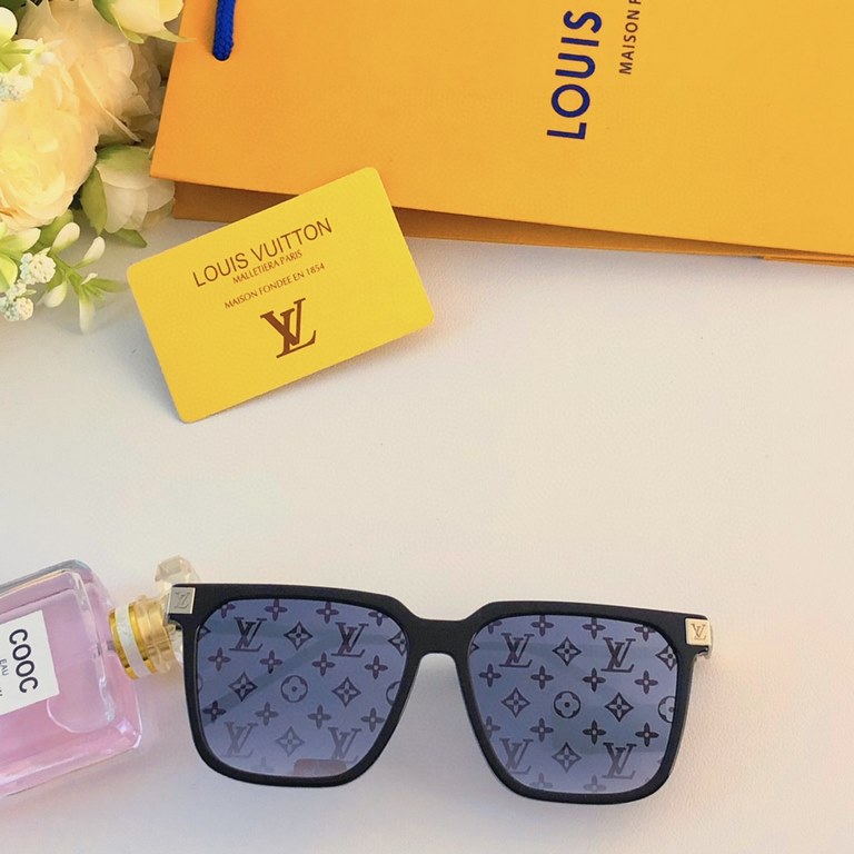 LV2024 new Korean version of the square large frame simple sunglasses fashion trend personality net red men and women with the same paragraph sunglasses tide