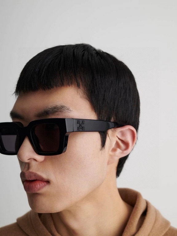 Upgrade   polarized version OFF WHITE OERI008 series, support contrast, high version 1.0cm thickness, one of the world's most popular fashion brands, the classic oversize version, designed by VIrgil Abloh, creative direc