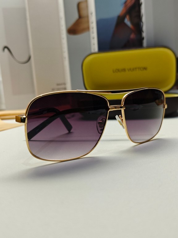 LV Louis Vuitton Sunglasses can be matched with near with myopia metal sunglasses men's fashion retro sunshade square frame glasses double beam sunglasses female models