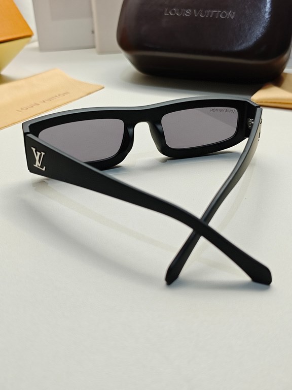 LV Louis Vuitton 2024 new Pixel digital letters sunglasses Wang Jiaer Huang Zi Hongfan Wang Hedi the same sunglasses in Europe and the United States big-name celebrities with the same retro literary sunglasses fashion st