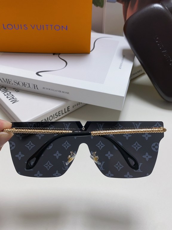 Lv Louis Vuitton New full print letters one piece sunglasses women sunscreen 2024 new sunglasses for men and women UV protection premium ins