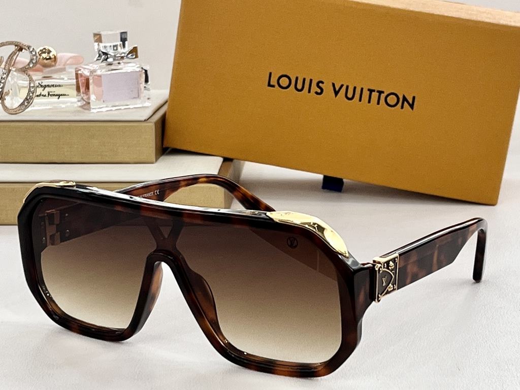 LOUIS VUITTOMODEL LV1165SIZE 139-145