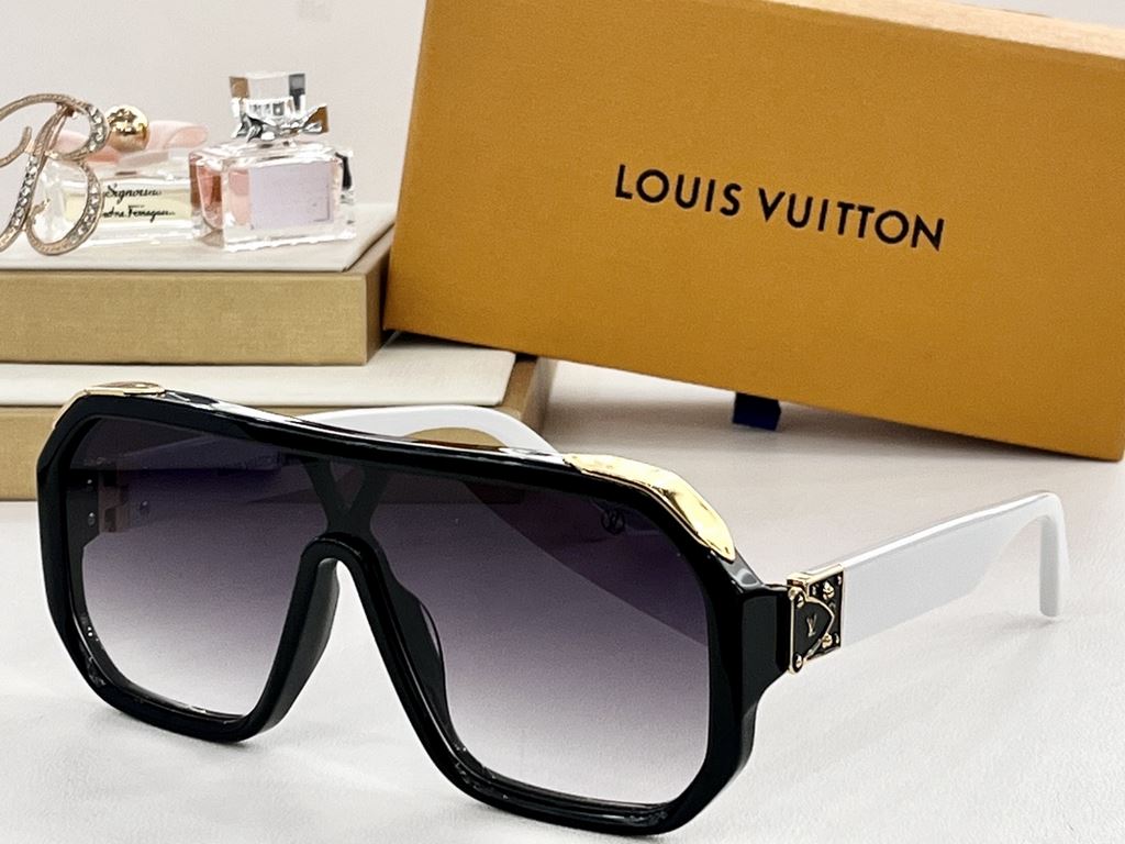 LOUIS VUITTOMODEL LV1165SIZE 139-145