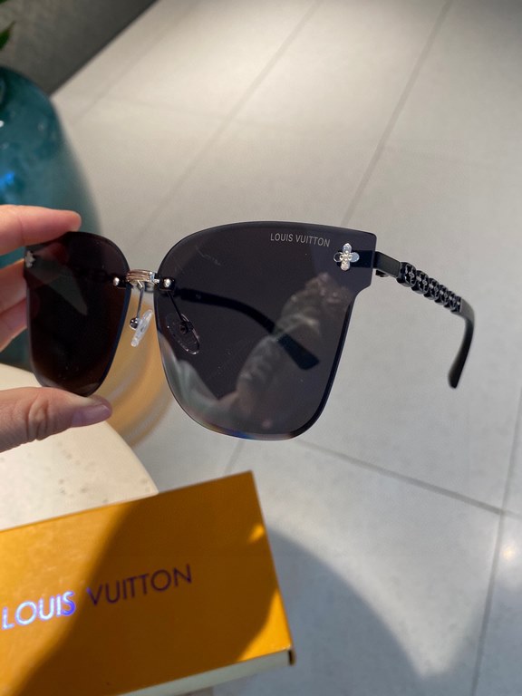 Plv [TR Polarized Series].2024 New Polarized Sunglasses Style Multi .Classic square frame design, not picking face shape, whether with a coat or a dress are very temperament.Polarized Sunglasses for UV Prevention with 10