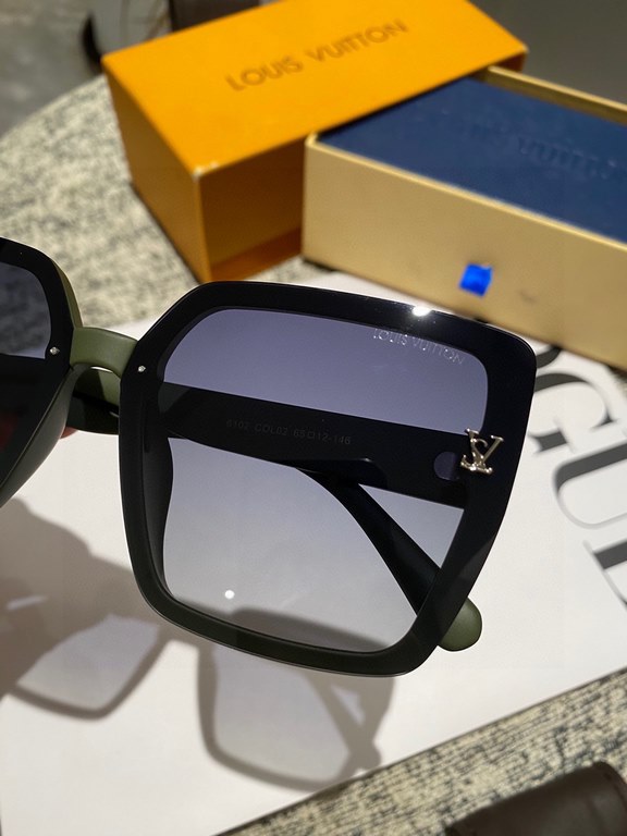 Plv [TR Polarized Series].2024 New Polarized Sunglasses Style Multi .Classic square frame design, not picking face shape, whether with a coat or a dress are very temperament.Polarized Sunglasses for UV Prevention with 61