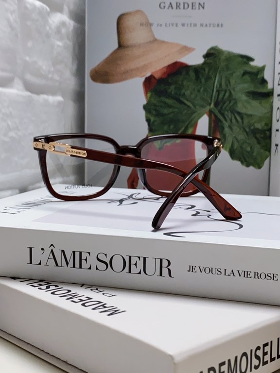 Lv Louis Vuitton 2024 new Wang Yibo Yang Yang Yu Wenle the same glasses frame men retro large face anti-blue light myopia glasses frame Men and women universal optical frame