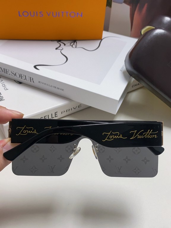 Lv Louis Vuitton 2024 new model model metal square one-piece large frame sunglasses women men universal fashion sun shading sunglasses silver film