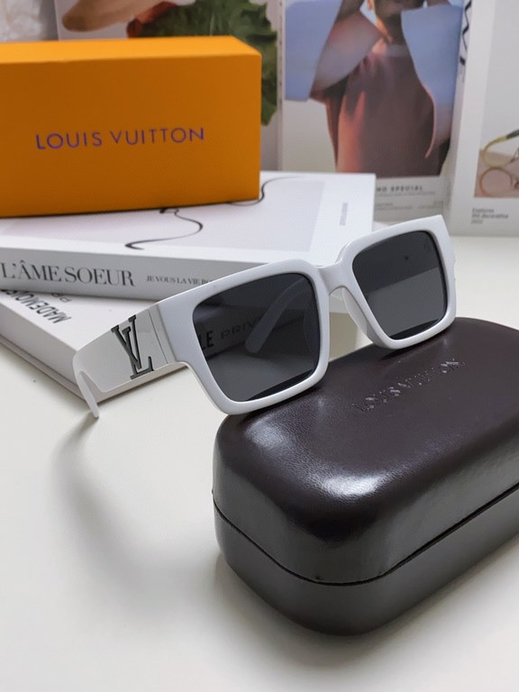 LV Louis Vuitton new sunglasses retro personality avant-garde sunglasses model model high quality plate high quality box