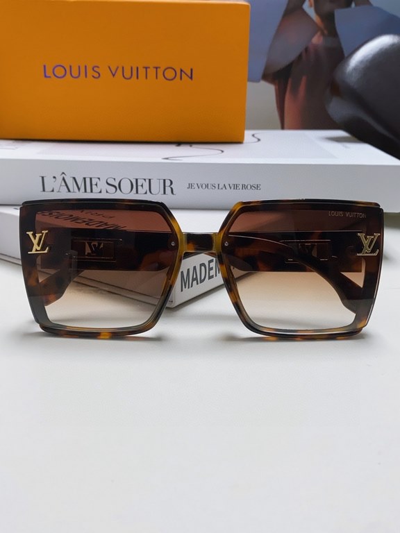 Lv Louis Vuitton 2024 new hollowed out polarized sunglasses women show face small fashion large frame sunglasses UV protection lightweight net red glasses for men and women