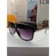 lv Louis Vuitton large frame sunglasses sunglasses classic box design, not pick face type, whether with a coat or dress are very temperamentally polarized lenses to prevent ultraviolet rays 3 color