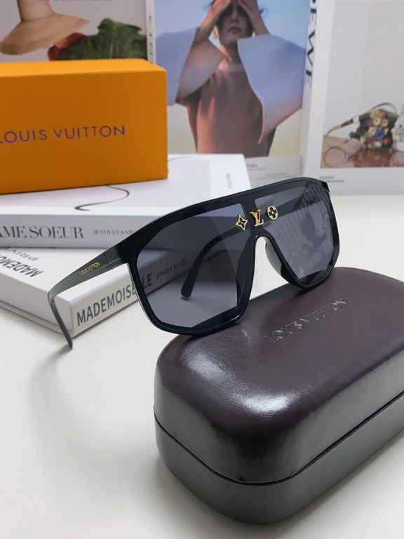 Lv Louis Vuitton 24 new net red women's sunglasses men and women fashion Europe and the United States anti-ultraviolet sunglasses