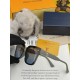 [TR Polarized Series] lv large frame sunglasses sunglasses classic box design, not pick face type, whether with a coat or dress are very temperamental polarized lenses to prevent ultraviolet Model L2201