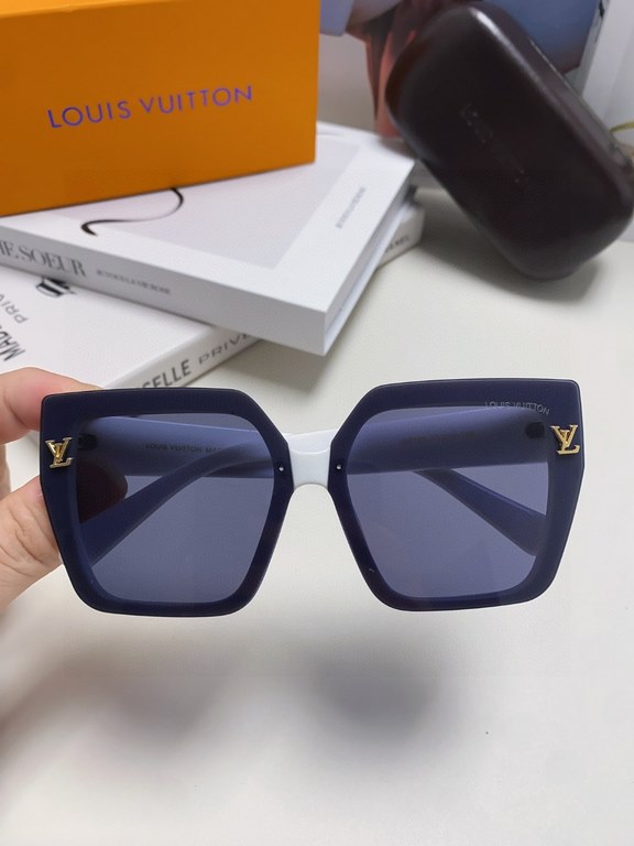 LV Louis Vuitton sunglasses Women's sunglasses   good-looking on the face super atmosphere show face small, small full print will not have the feeling of rustic thugs, men and women can take, the