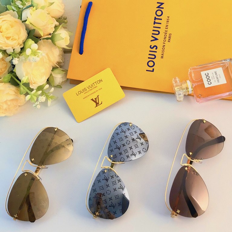 LV sunglasses men and women with the same metal half-frame high-level sense of hundred matching show face small driving UV protection sunglasses